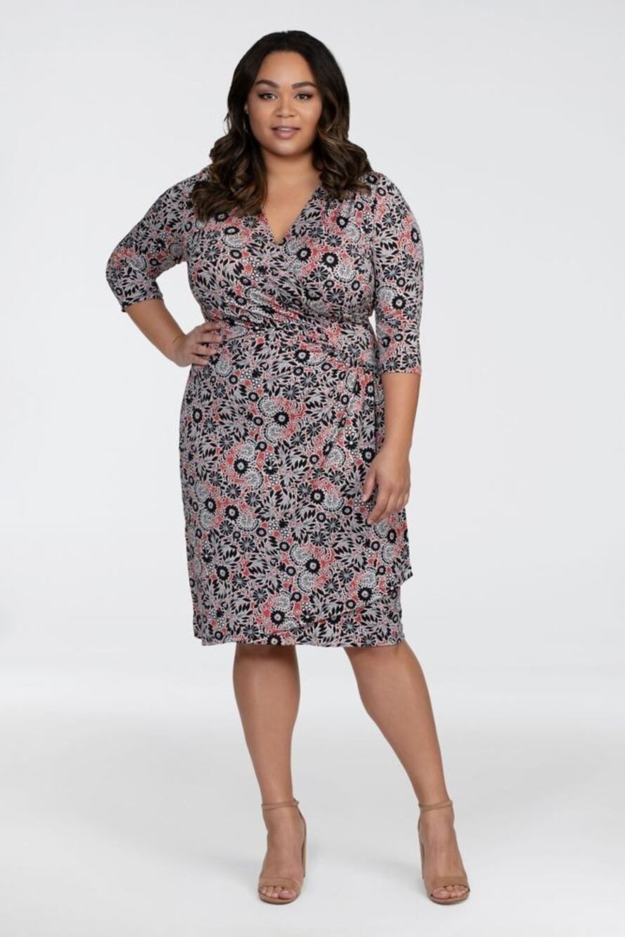 Kiyonna Ciara Cinch Dress Floral 2X Faux Wrap Feminine Day to Night Black Pink